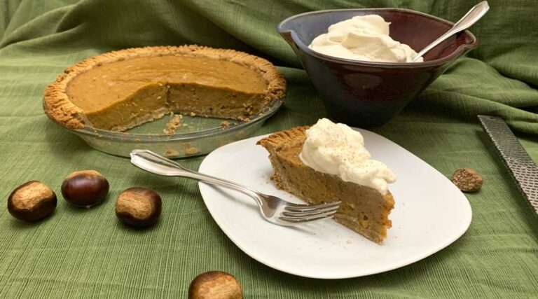recipe: American persimmon pie with chestnut flour pie crust