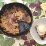 Serviceberry cobbler recipe - serviceberry cobbler made in cast iron pan / saskatoons, juneberries
