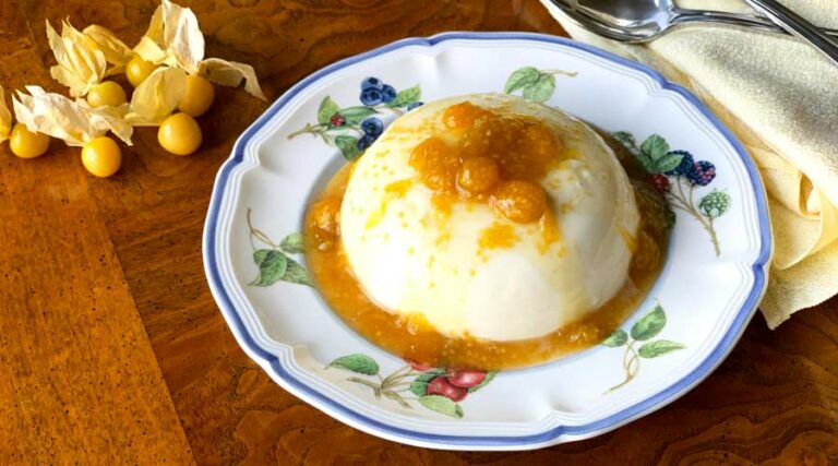 Ground cherry panna cotta recipe / ground cherry dessert recipe / Physalis pruinosa