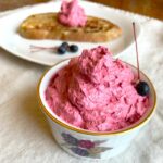 Black tupelo berry whipped honey butter / black tupelo recipe / how to use black tupelo berries (Nyssa sylvatica)