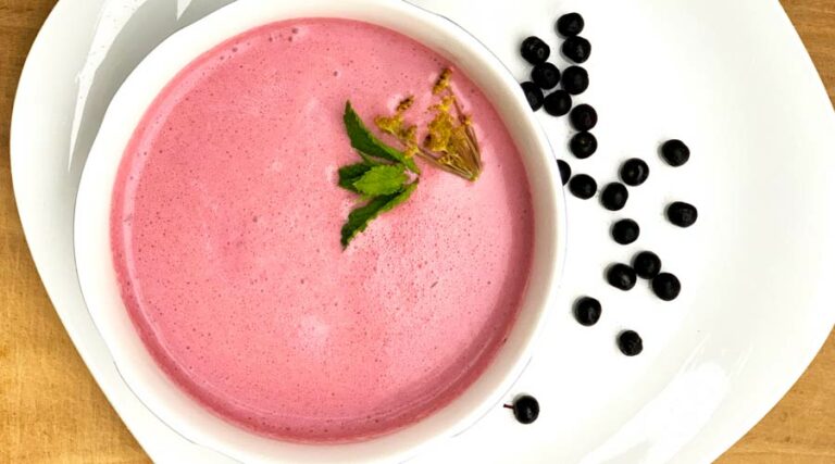 American wild black cherry soup (inspired by meggyleves)