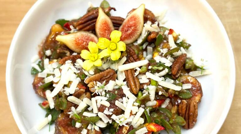 Fig-purslane salad with toasted pecans and fig-balsamic dressing